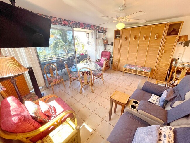 Building Photo - Live the Maui Dream – Modern 2-Bed, 2-Bath...