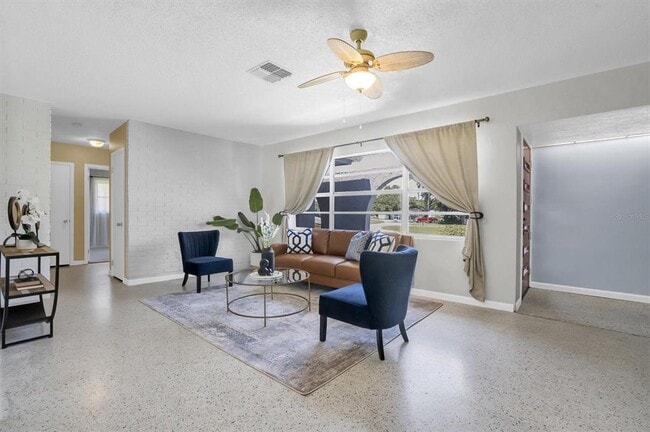 Building Photo - 1636 Bravo Dr