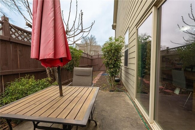 Building Photo - 801 Village Field Ct NW