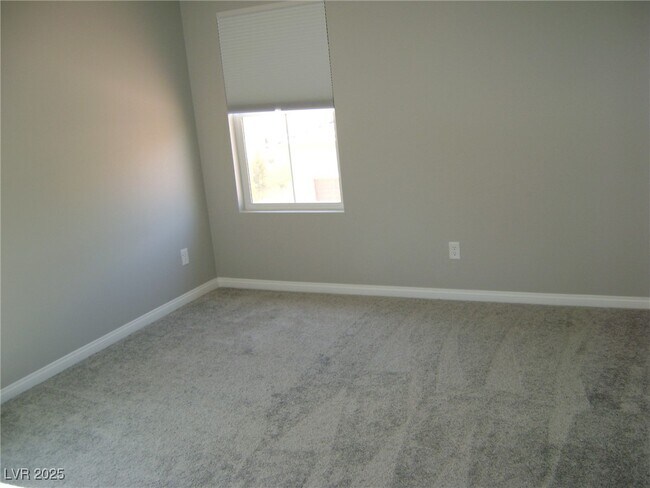 Building Photo - 3242 Trabia Ave