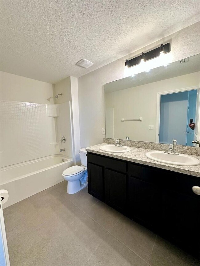 Building Photo - Epperson Rental