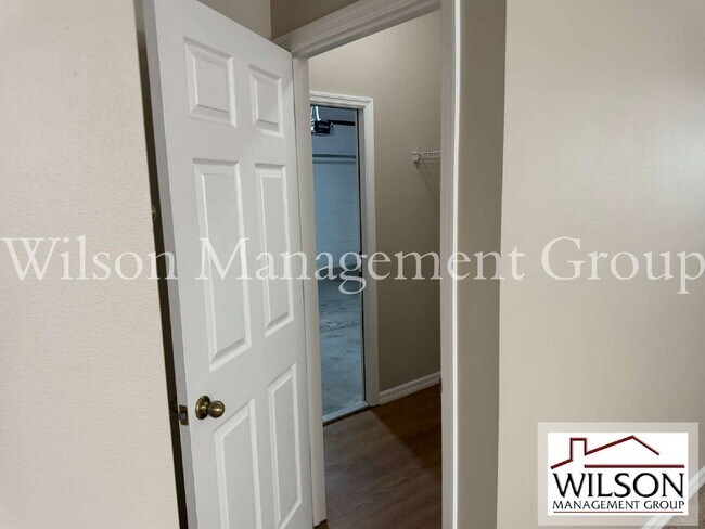 Building Photo - 5004 Adair Oak Dr