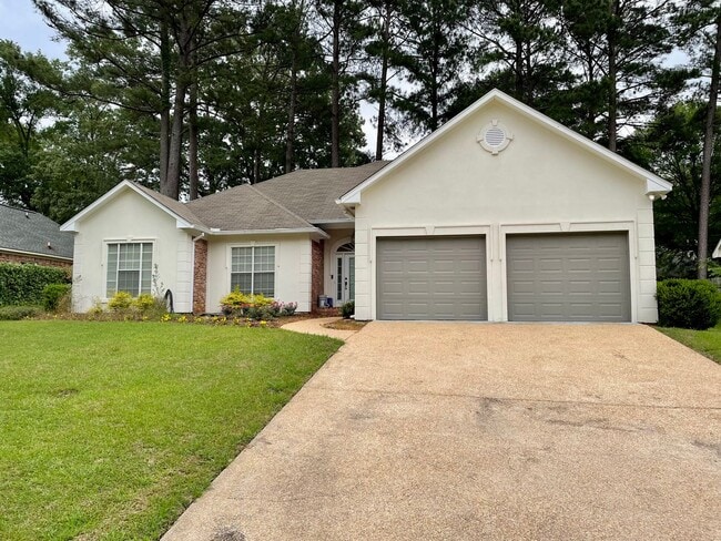 Building Photo - 3/2 for rent in Ridgeland!