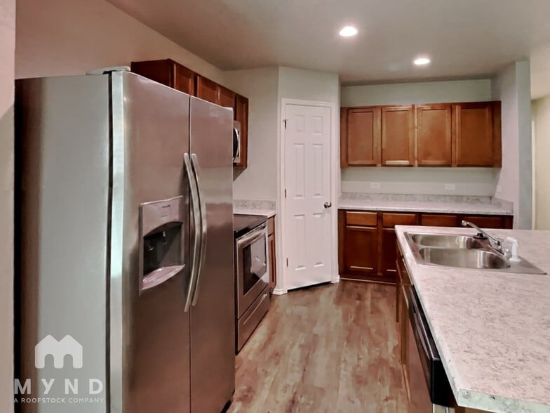 Building Photo - 3806 Colemans Run