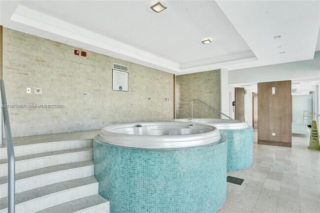 Building Photo - 31 SE 5th St