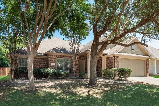 Building Photo - Spacious 4-Bedroom Gem with 2 Full Baths in McKinney - Your New 2025 Sq Ft Sanctuary!