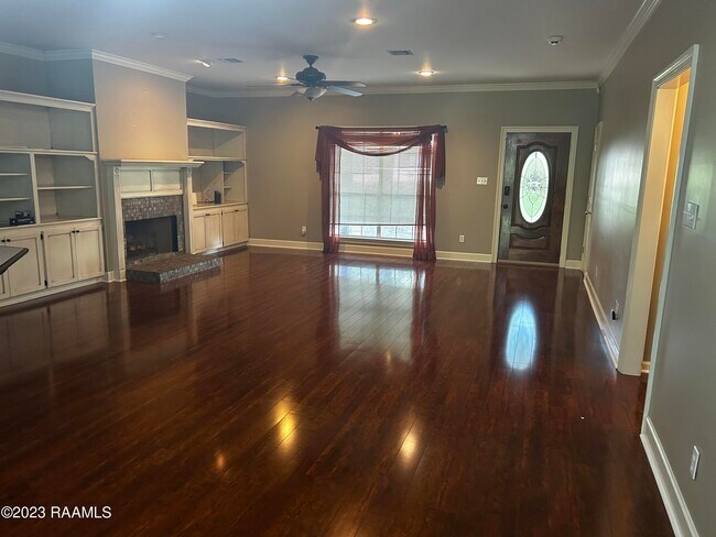 Building Photo - 703 Lexington Pkwy