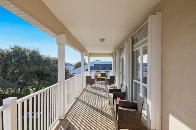 Building Photo - 76 Gulf View Dr