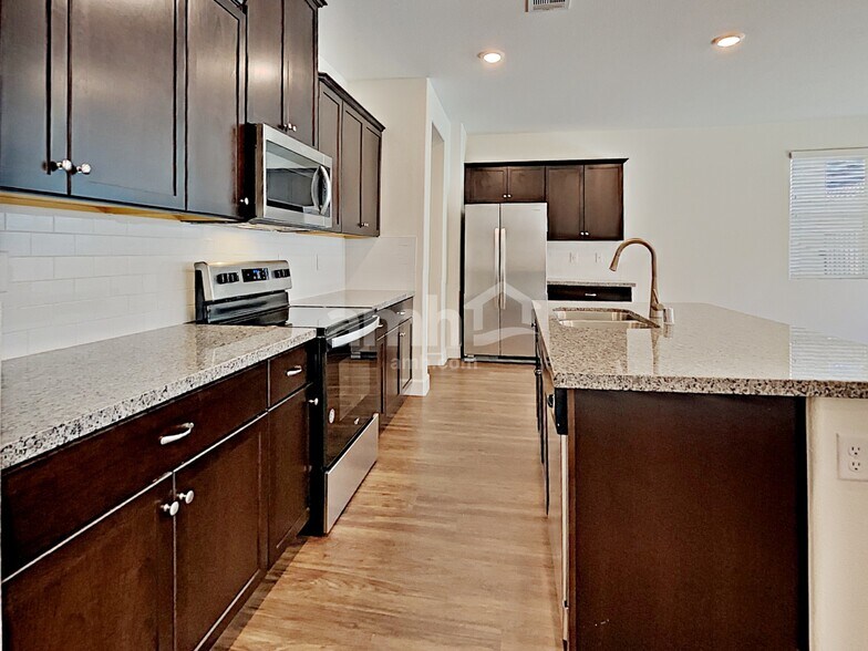 Building Photo - 8109 Inhibition Ct