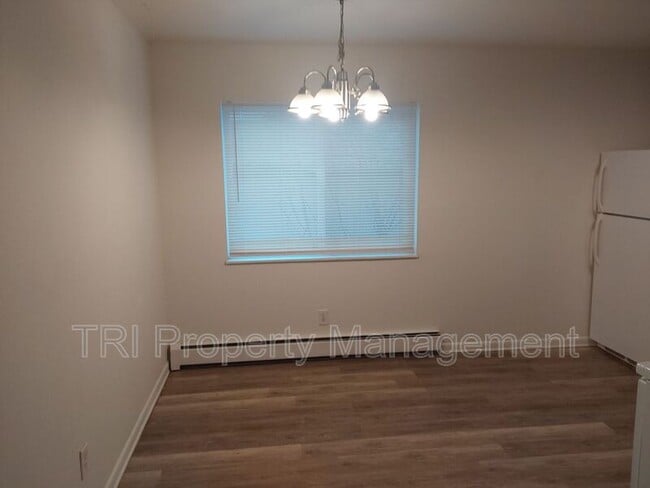 Building Photo - 514 22nd St