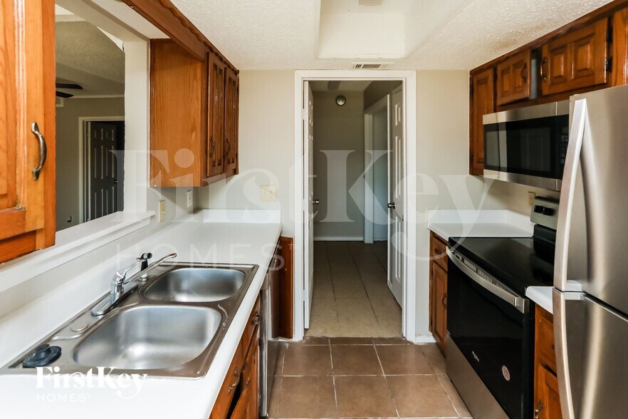 Building Photo - 1340 Virgie Joe Dr