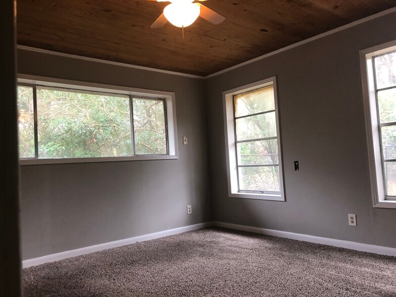 Master - 421 Wilmuth St