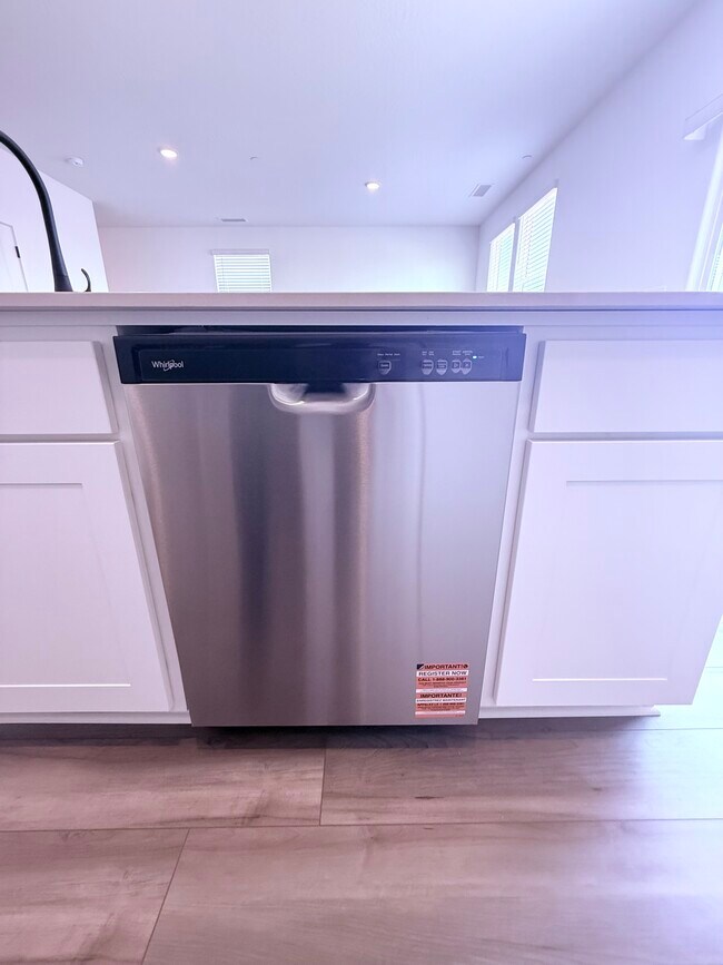 Building Photo - 6461 W Austin Wy