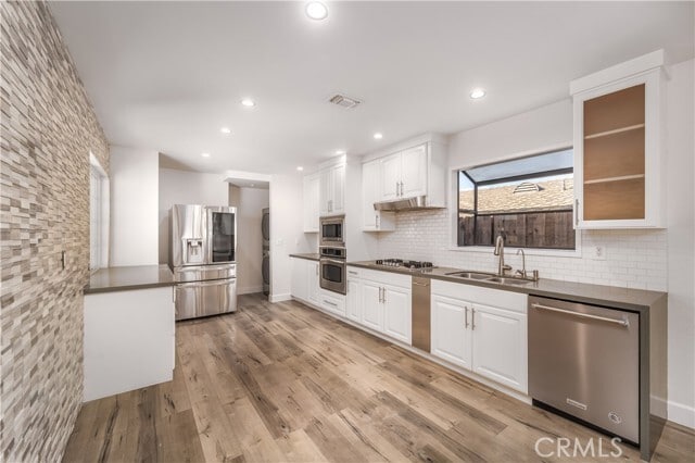 Building Photo - 21711 Mulholland Dr