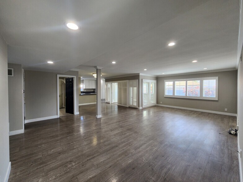 Building Photo - 17200 Willard St