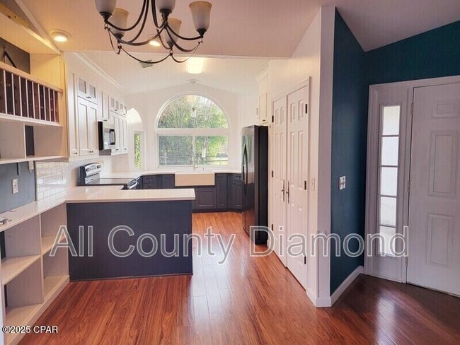 Building Photo - 247 Boca Shores Dr