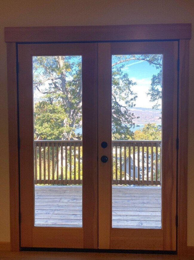 Building Photo - Perfection in Mosier
