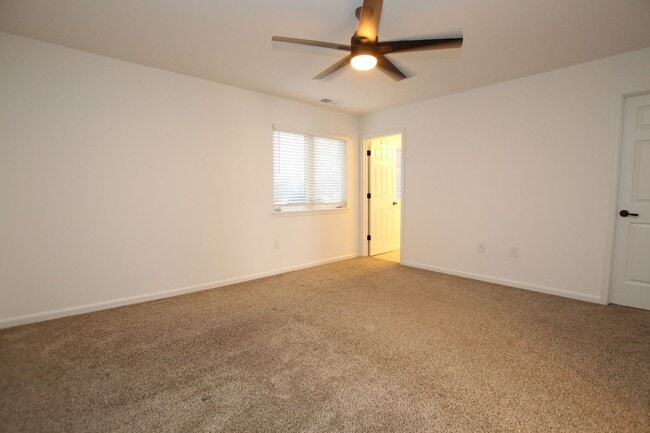 Building Photo - Updated 3Bed 3Bath Townhouse in Plantation East