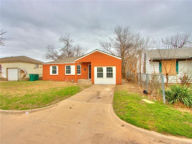 Building Photo - 1716 SW 18th St