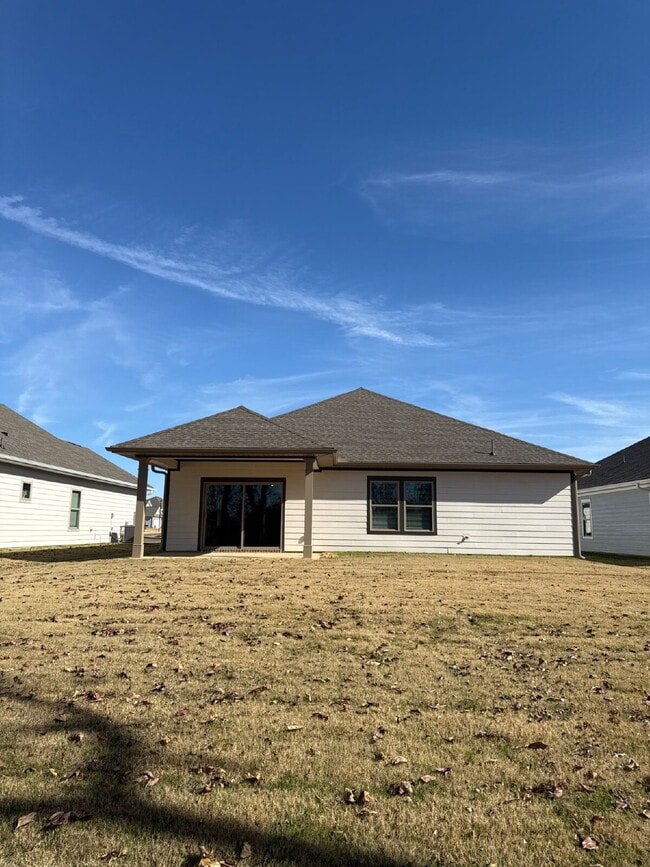 Building Photo - 15733 Ruthie Lynn Dr