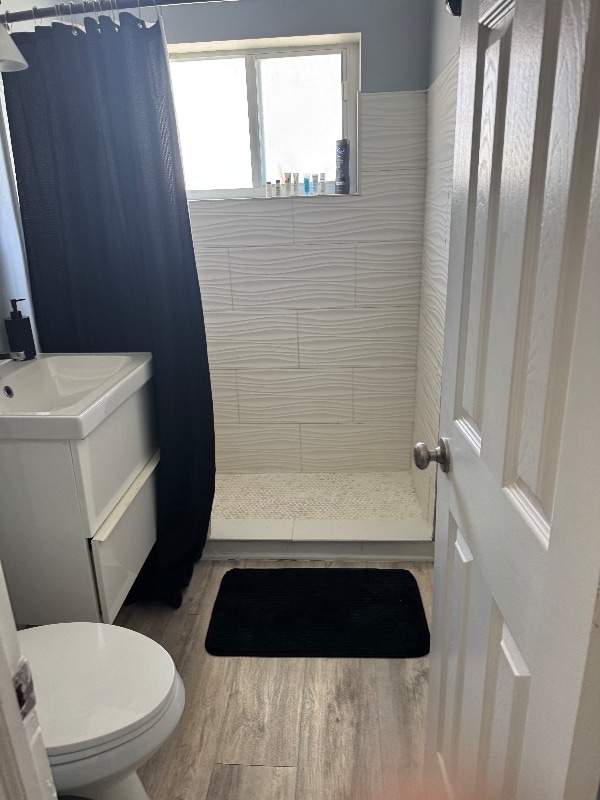 Building Photo - 420 SE 9th Ct