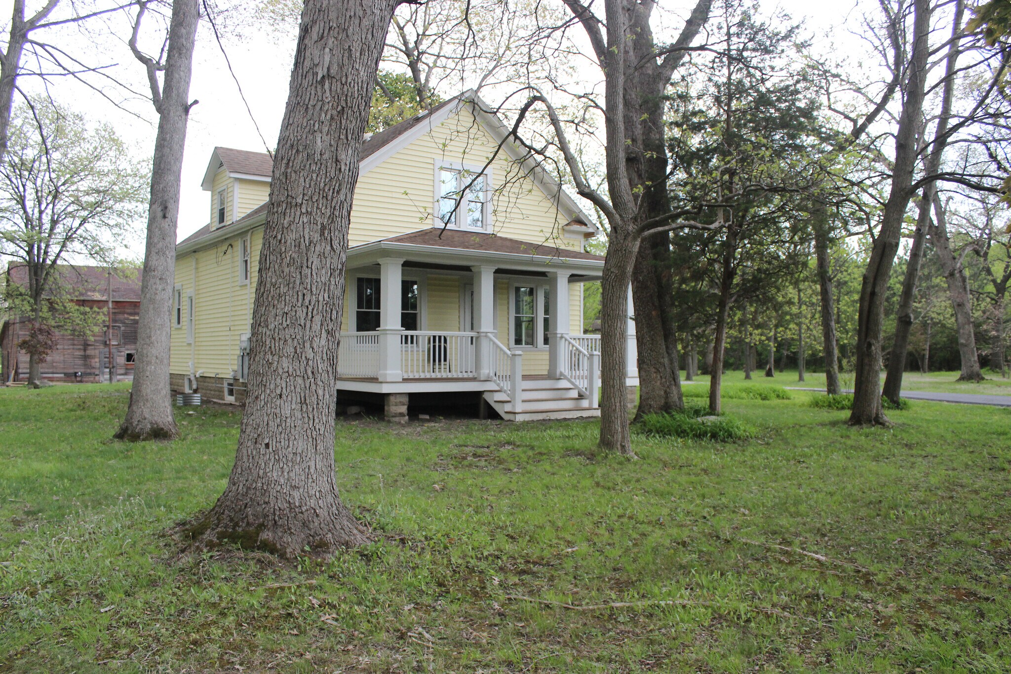 Building Photo - 11627 Burr St