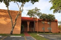 Building Photo - 169 Lake Carol Dr