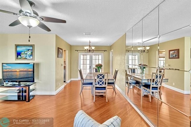 Building Photo - 7102 NW 93rd Ave