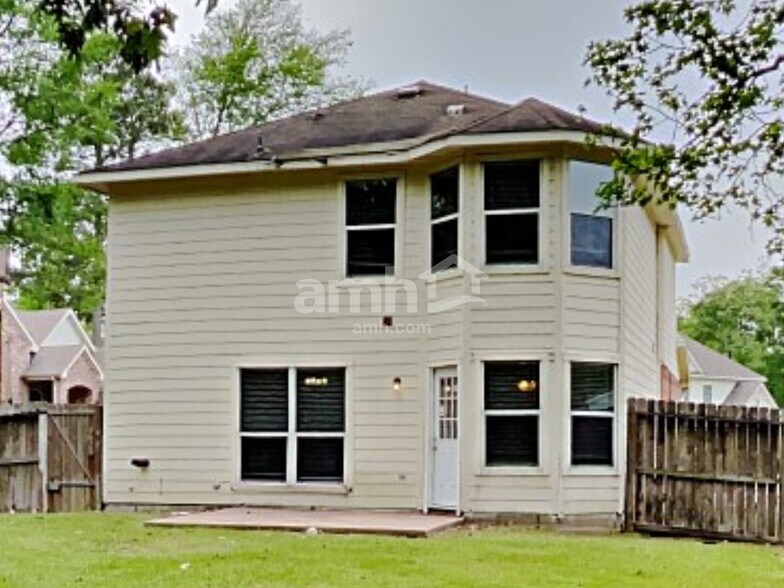 Building Photo - 706 Razee Ct