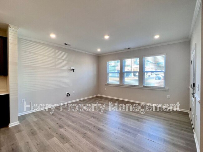 Building Photo - 858 Patriot Summit Lane