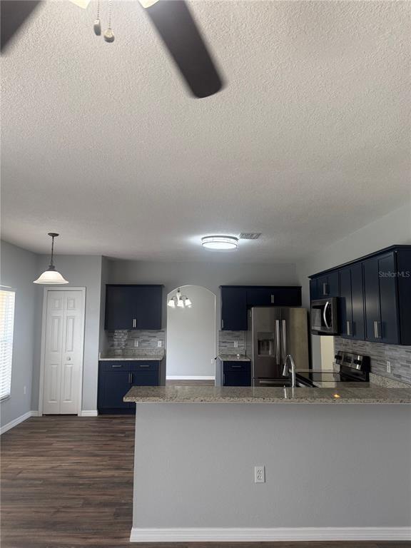 Building Photo - 401 Mallard Way