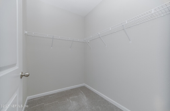 Building Photo - 432 Pine Bluff Dr