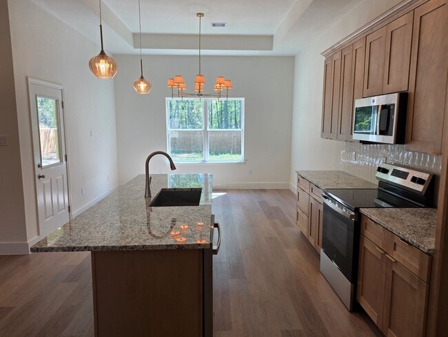 Building Photo - 16280 Jeet St