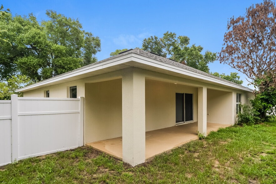 Building Photo - 426 Disston Ave