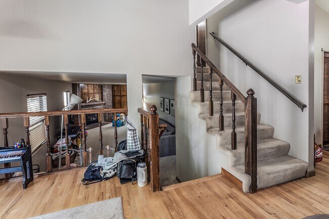 Building Photo - 3 Bedroom 2.5 Bath in Parkwood, Fort Collins