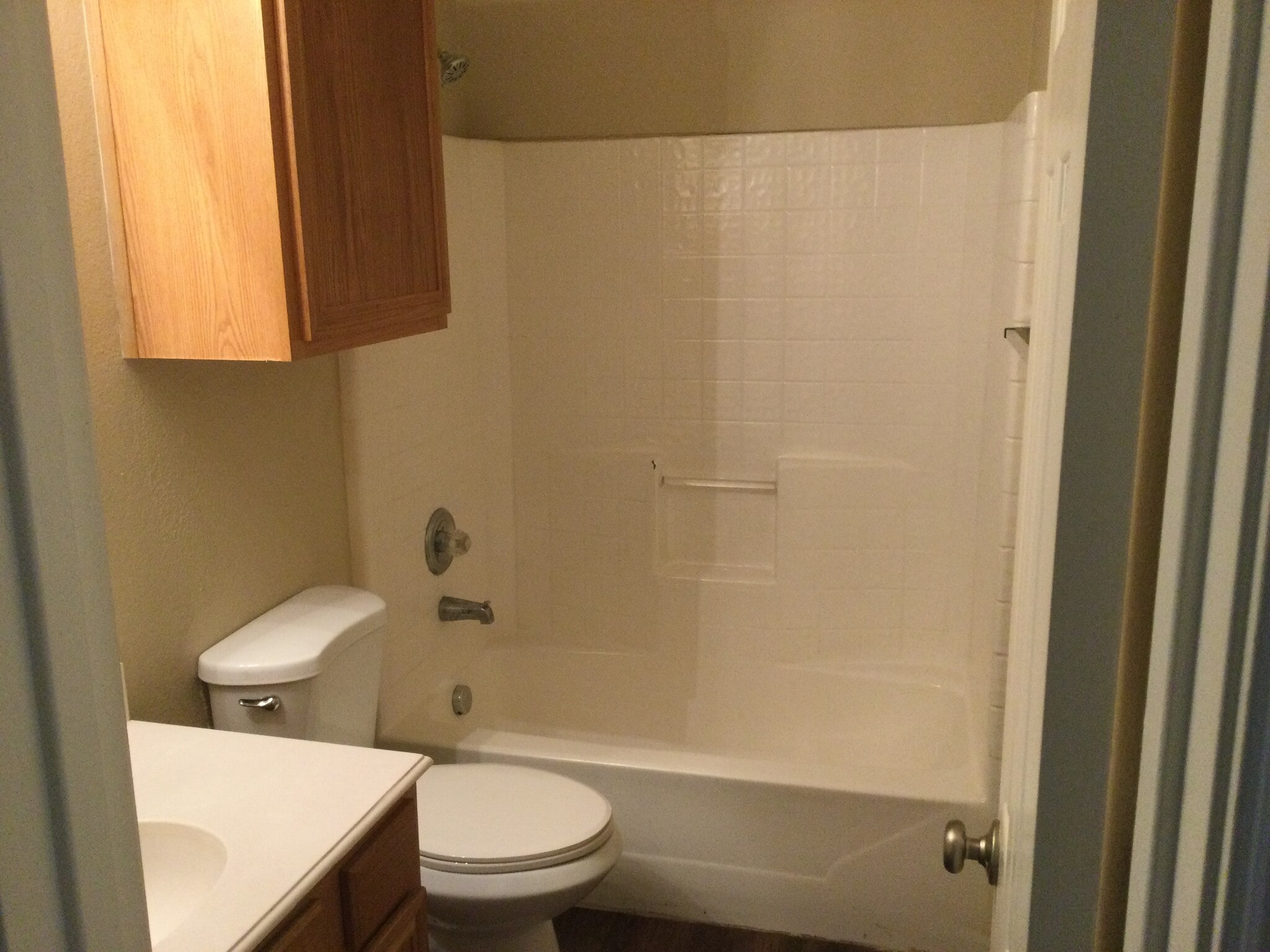 Building Photo - 223 Dartmouth Dr