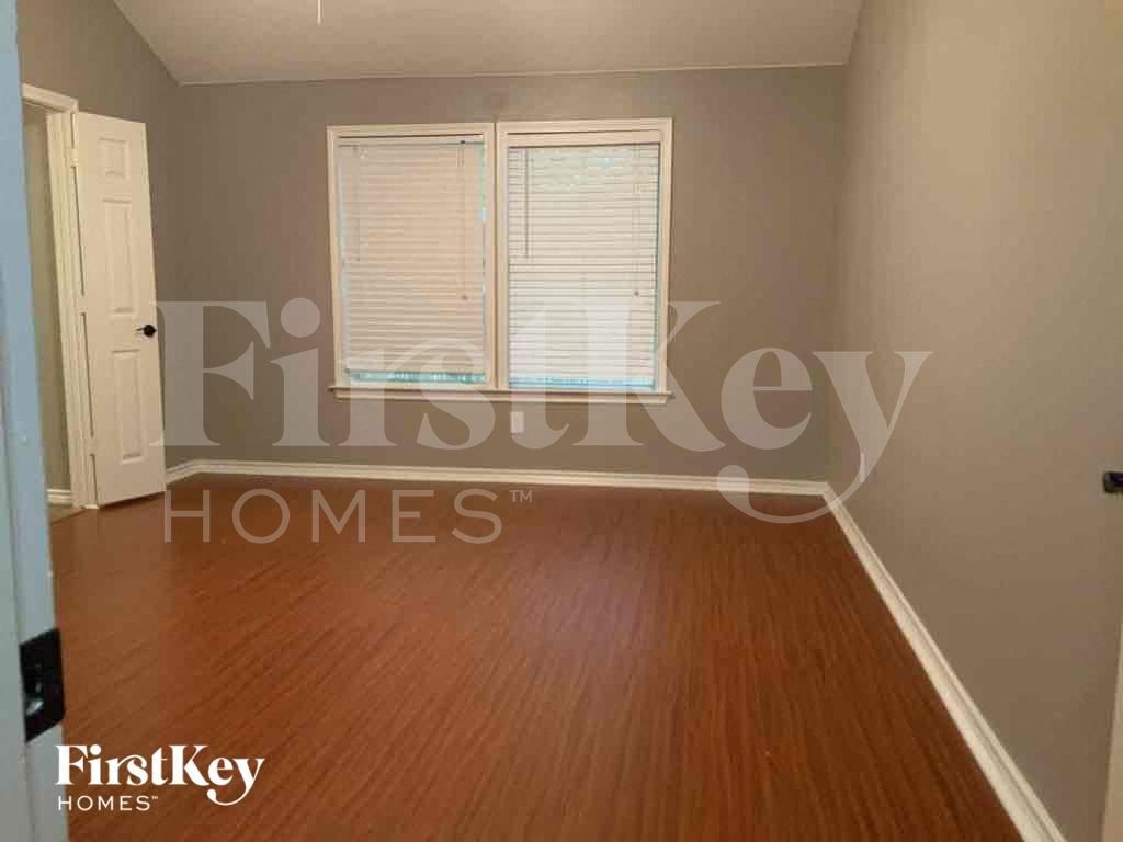 Building Photo - 3512 Big Horn Trail