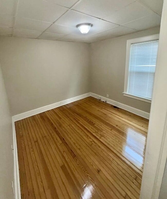 Building Photo - 750 E Delaware St