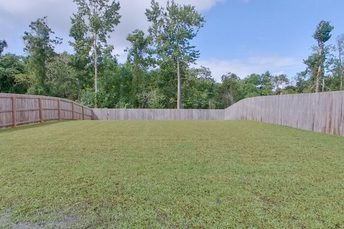 Building Photo - 245 Monarch Ln