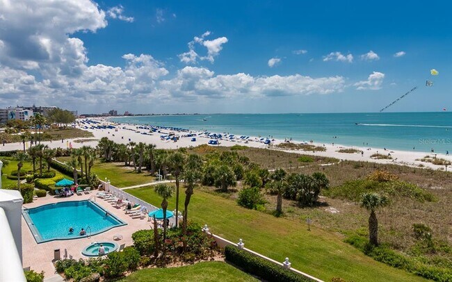 Building Photo - 6600 Sunset Way