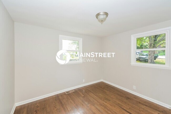Building Photo - 4 Bedroom Pet-Friendly Home in NASHVILLE, ...
