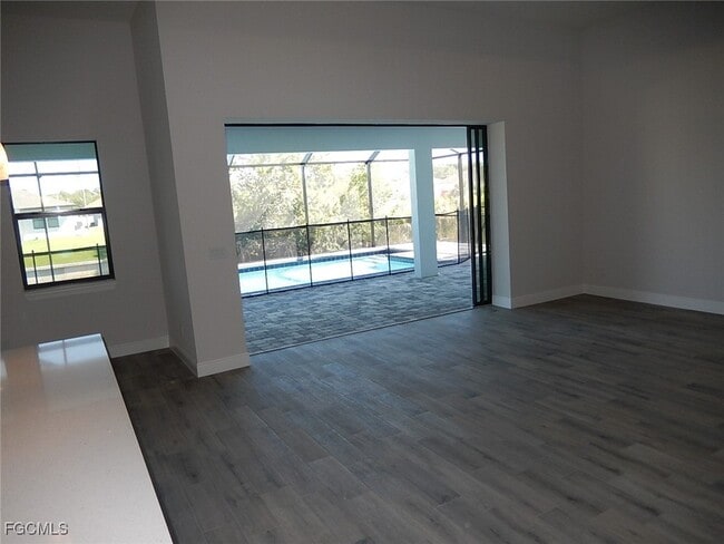 Building Photo - 1113 SW 1st Terrace