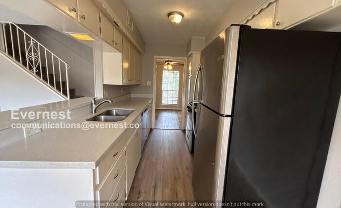 Building Photo - 2011 Williamsburg Ct S