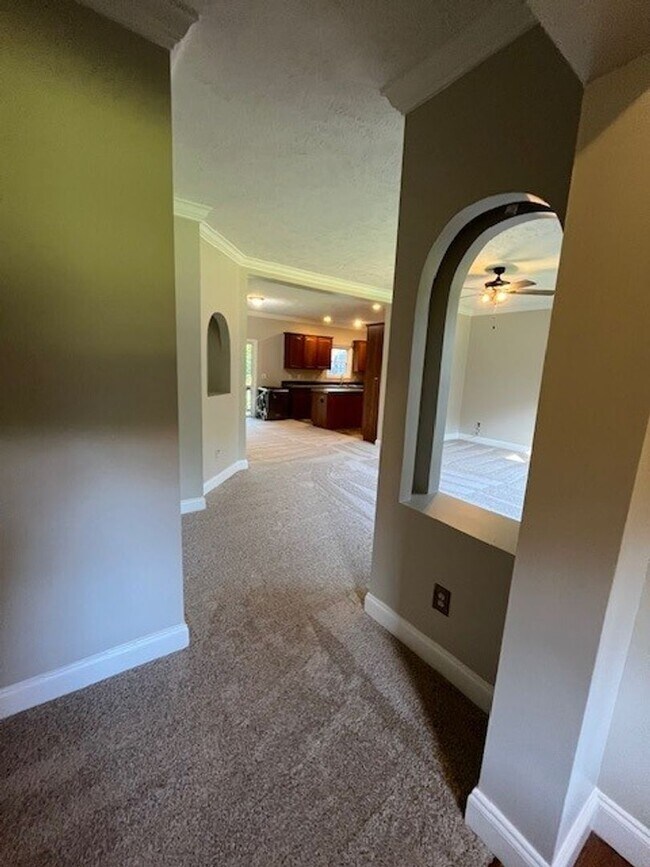 Building Photo - Charming 3-bedroom, 2-bathroom home located in the delightful community of Castle Hayne