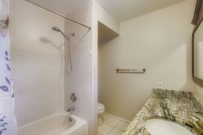 Building Photo - 953 Moorings Dr