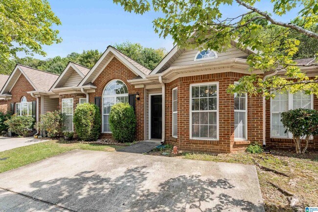 Building Photo - 114 Hayesbury Ln