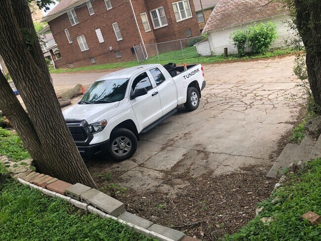 Building Photo - JUNE move in, 6BR house