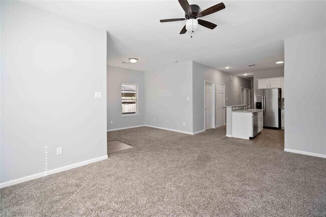 Building Photo - 5105 Southwind St