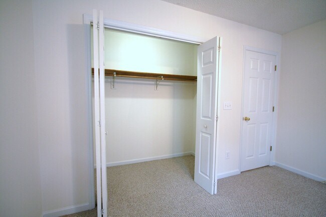 Building Photo - 112 E Ivybridge Dr