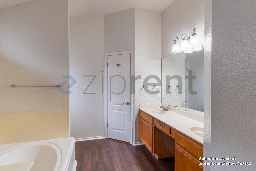 Building Photo - 20808 Pacers Gait Ln